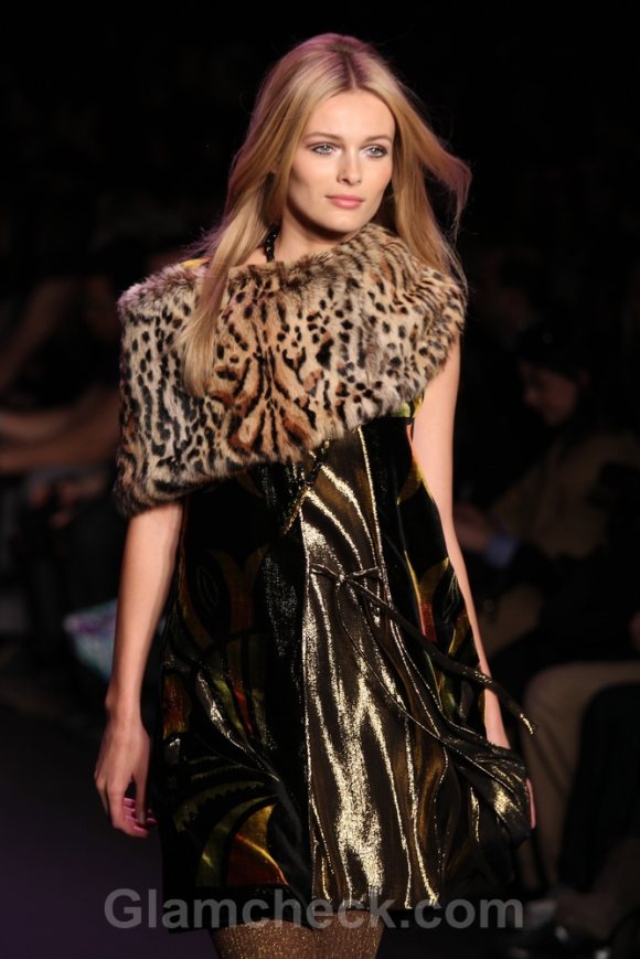 Style Pick of the Day : Anna Sui Leopard Print Fur Capelets