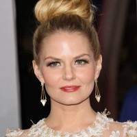Jennifer Morrison Sports Sexy Top Knot at Peoples Choice Awards