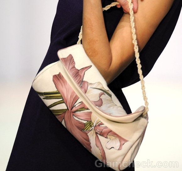 Style Pick of The Day – Handbag with Flower Print