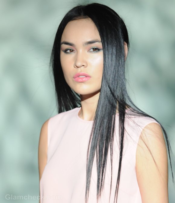 Hairstyle trends-s-s 2012-straight-hair
