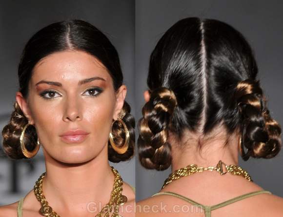 Hairstyle how to looped side braids