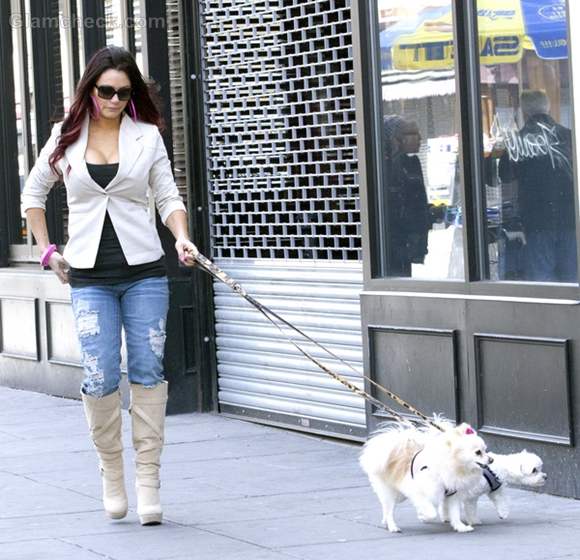 Jenni JWoww Farley Casually Chic