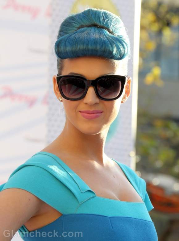 Pictures-Katy-Perry-50s-pin-up-Look