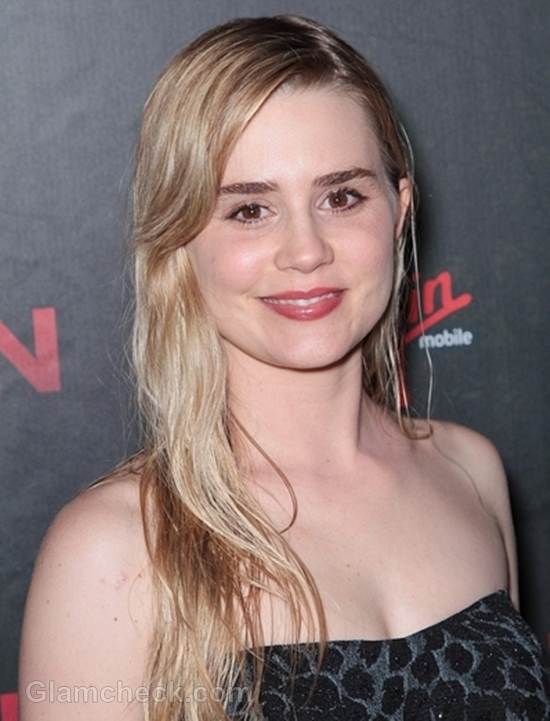 Celeb Hairstyles Alison Lohman The Raven Premiere