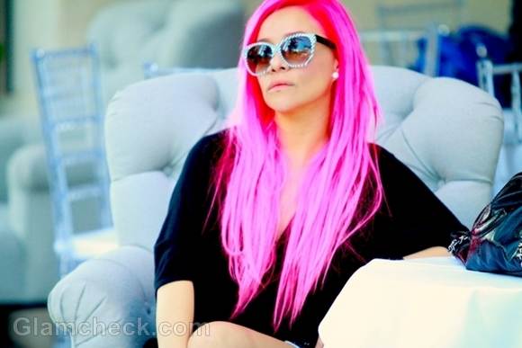 Chochi Fiamengo sports Fierce Pink Hair Retro Look