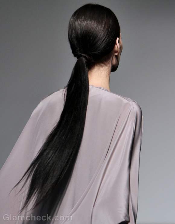 Hairstyle How To: Sleek Ponytail With Center Parting