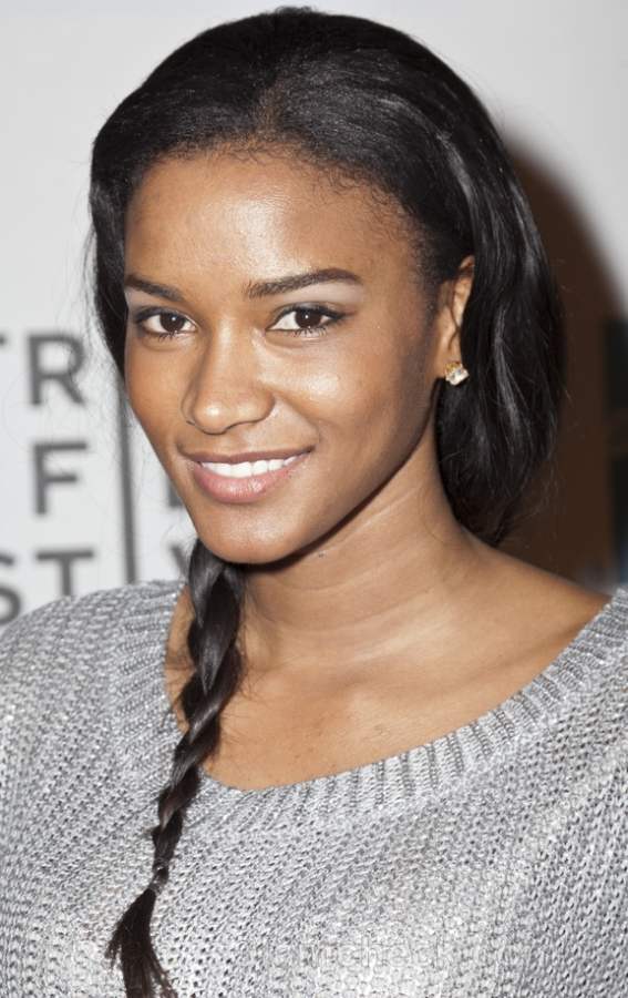 Leila Lopes Wears Pretty Side Braid