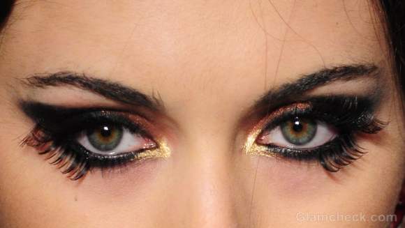 Makeup trends fall-winter 2012 two set eyelashes