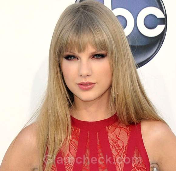 Celebrity bangs hairstyle 2012 billboards awards Taylor Swift