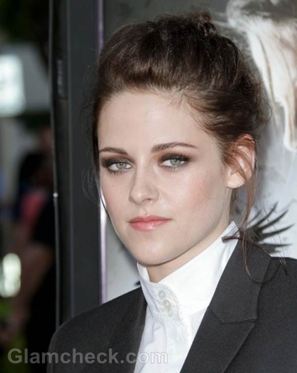 Kristen Stewart Classy in Blazer at Snow White and the Huntsman Screening