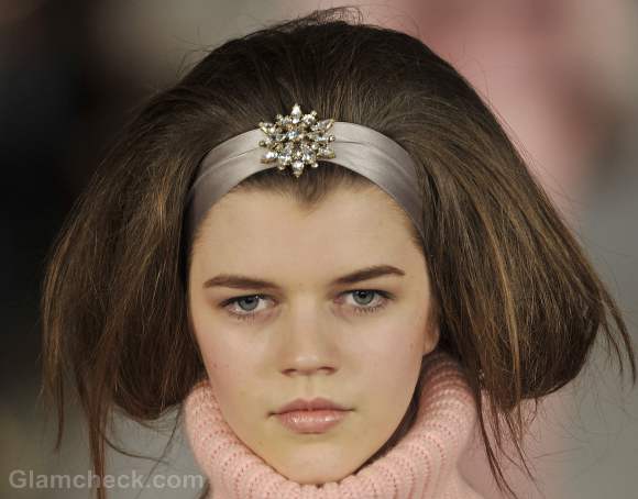 Oscar de la renta fall-winter 2012 vintage hair accessories-3