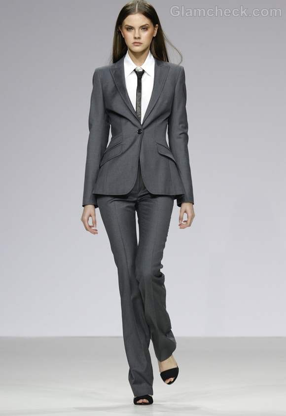 How dress formal business office meetings women valentin yudashkin -3