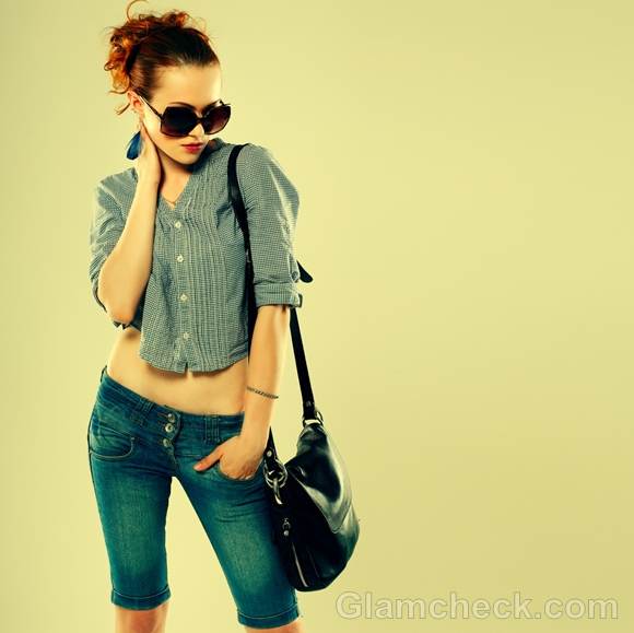 Style pictures fine checked cropped shirt blue denim shorts