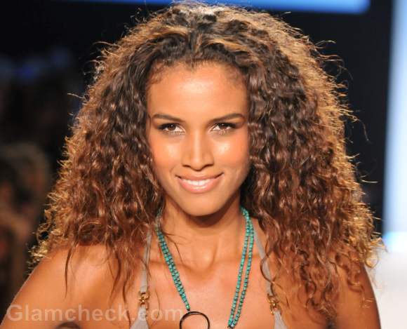 beach hairstyles accessories spring summer 2012 curls