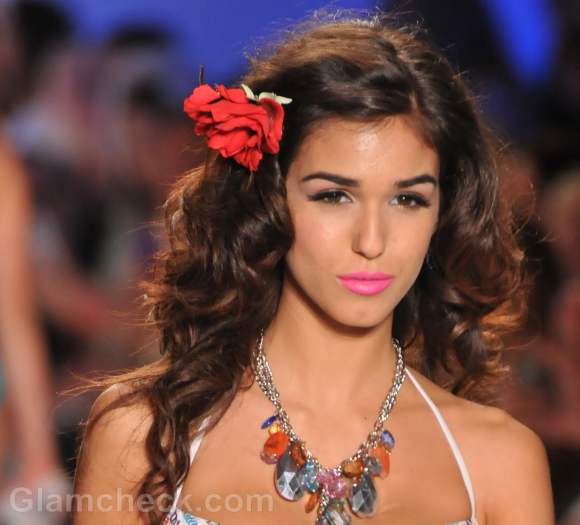 beach hairstyles hair accessories spring summer 2012 floral clips