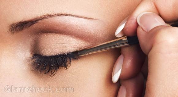 tips to make false eyelashes look natural