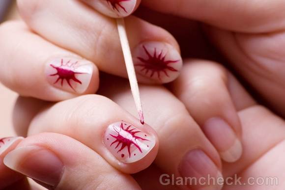 DIY nail art using nail paint needle-2