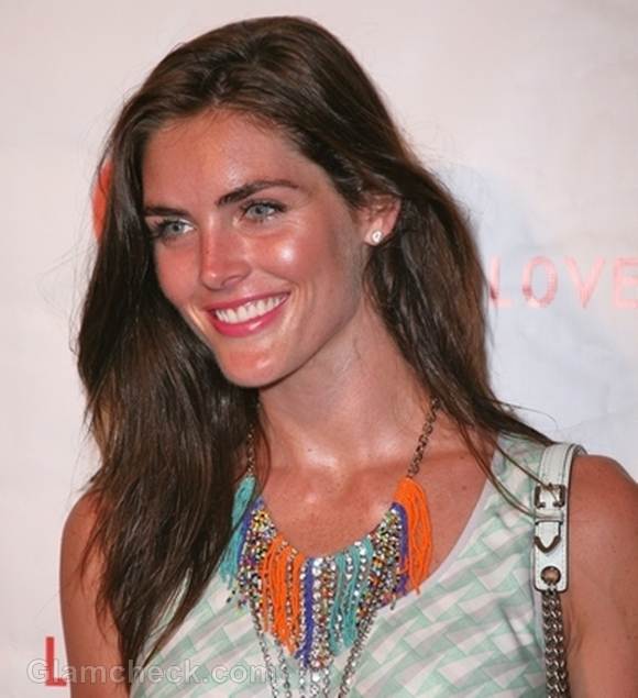 Hilary Rhoda Wavy Tresses