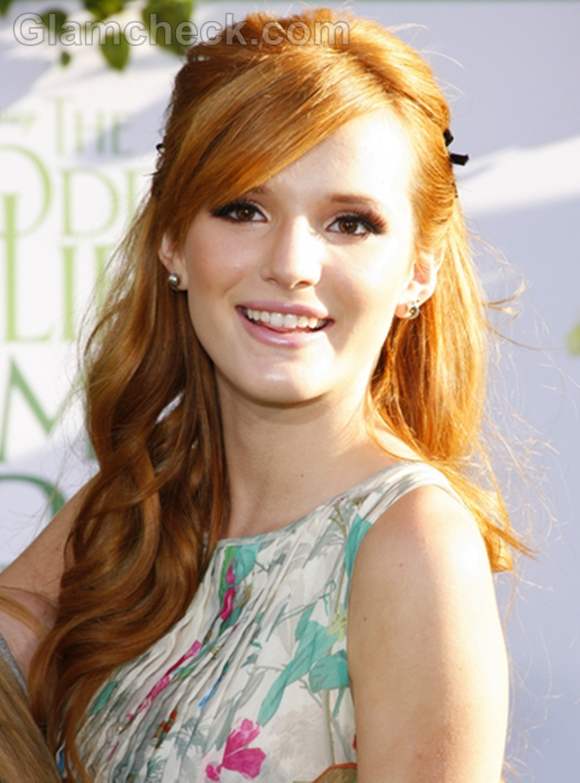 Bella Thorne golden wavy hair