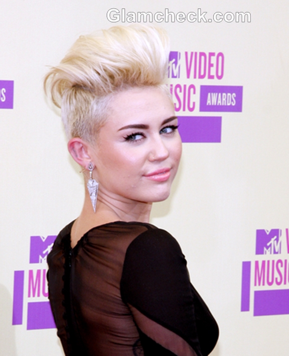 Miley-Cyrus-hairstyle-2012-MTV-Video-Music-Awards