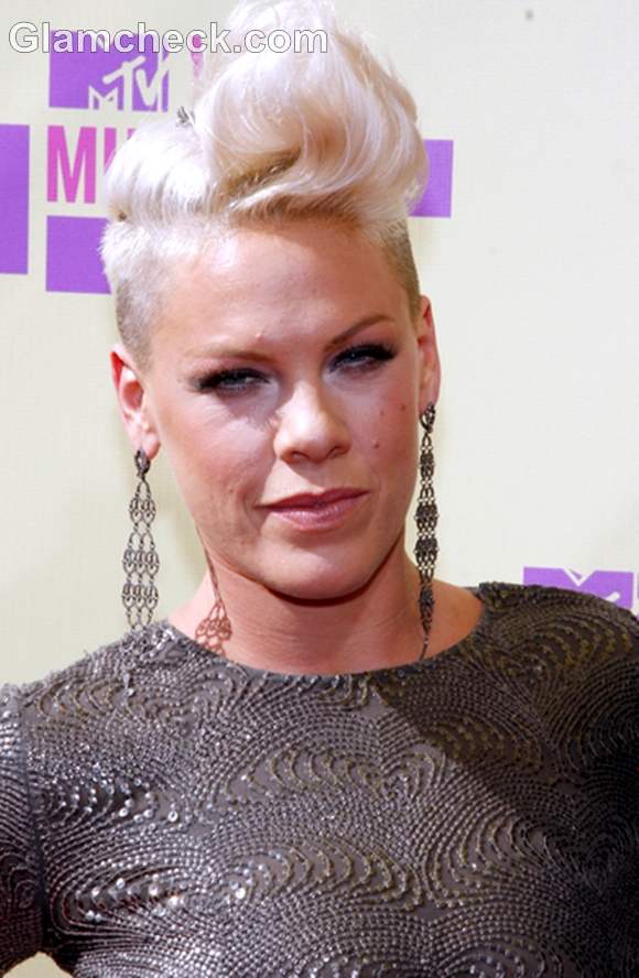 Pink hairstyle 2012 MTV Video Music Awards