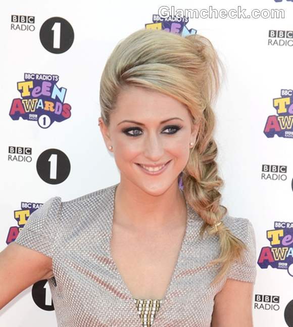 Laura Trott Sports Voluminous Side Braid