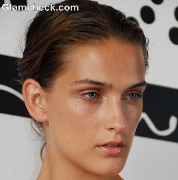 Beauty How To No-Makeup Look Kooey Spring Summer 2013