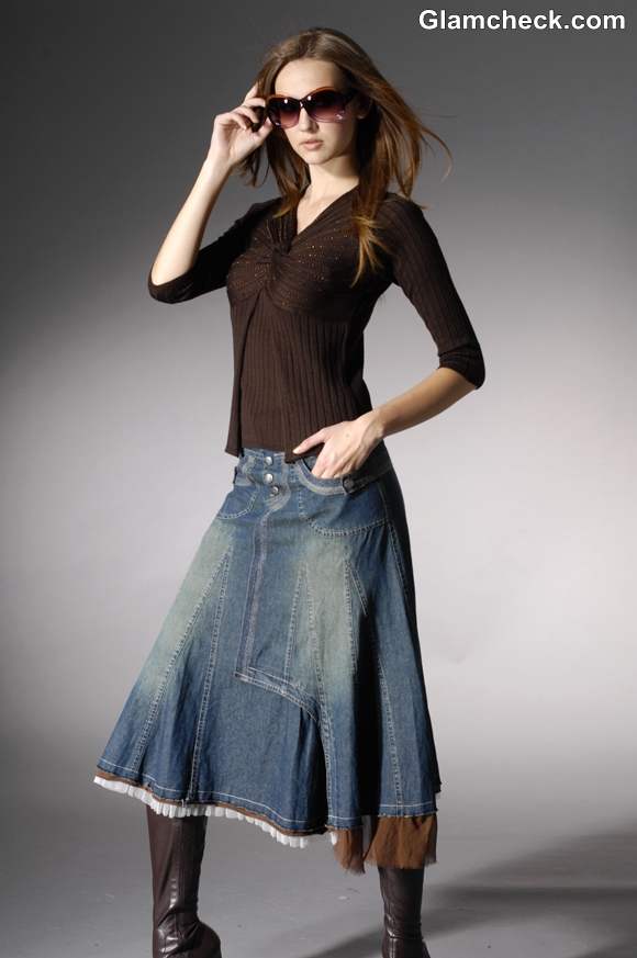 How to Style a Long Denim Skirt for Winters