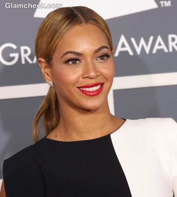 Beyonce Hairstyle at 2013 Annual Grammy Awards