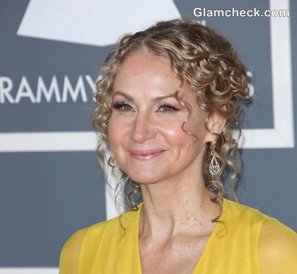 Joan Osborne Hairstyle at 2013 Annual Grammy Awards