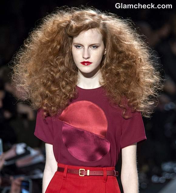 Marc Jacobs Fall-Winter 2013 Hair Makeup - Voluminous Curls Red Lips