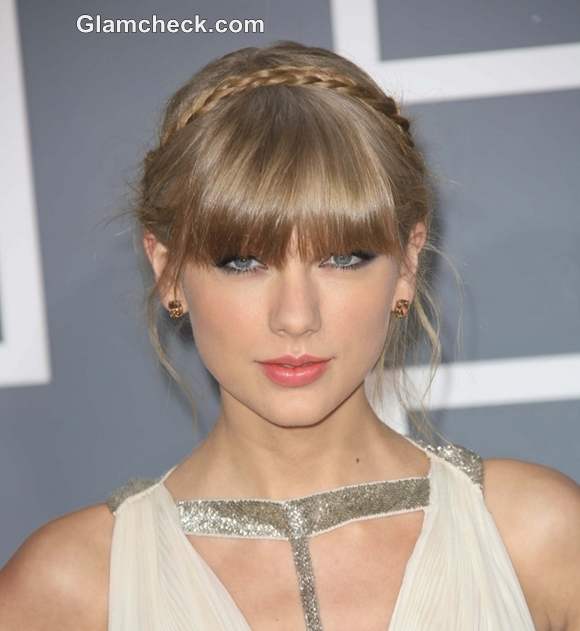 Taylor Swift Hairstyle at 2013 Annual Grammy Awards