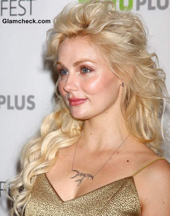 Clare Bowen Hairstyle 2013