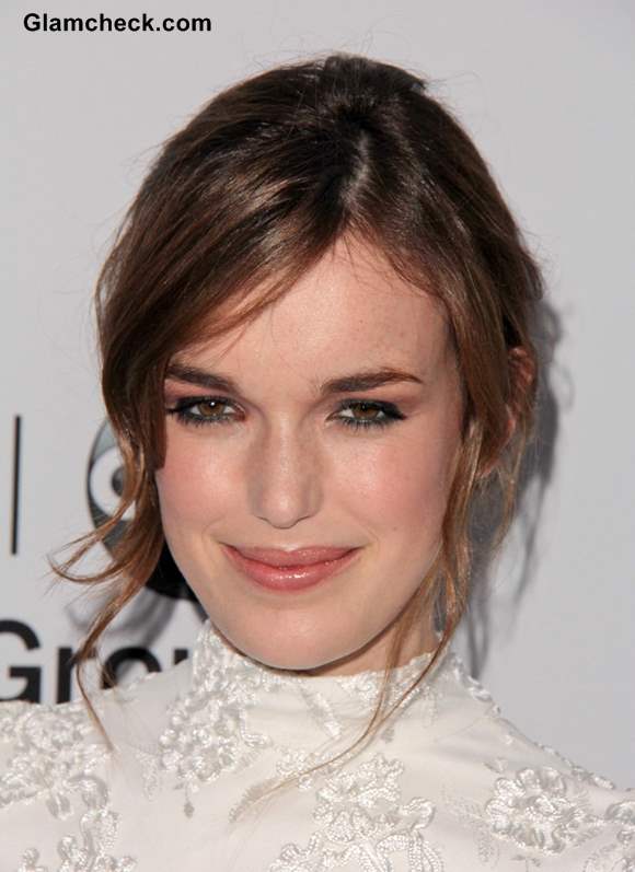 Elizabeth Henstridge Hairstyle 2013