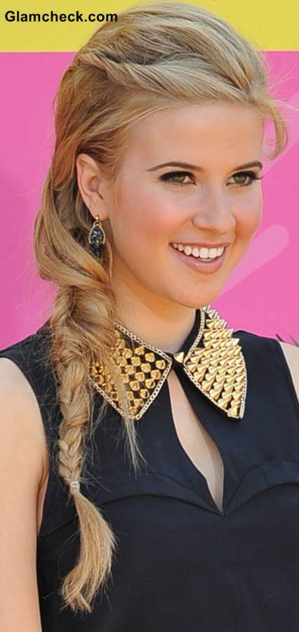 Celeb Hairstyle Caroline Sunshine Messy Side Braid