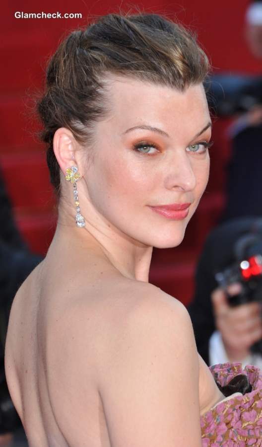 Elegant Chignon hairstyle for fine hair Milla Jovovich