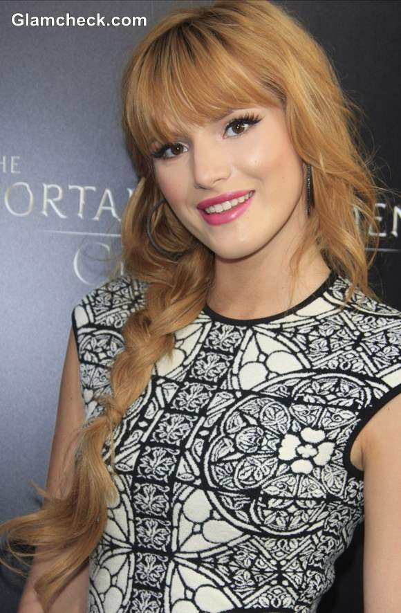 Bella Thorne in Side Plait Hairstyle