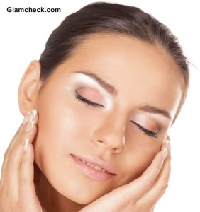 How To Contoure Eyes with White Eye shadow makeup