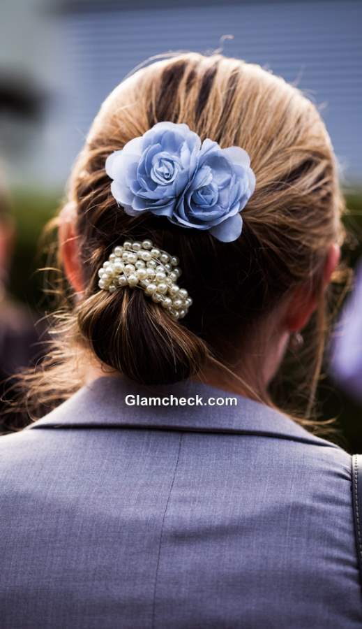 How to wear Flower Hair Clip