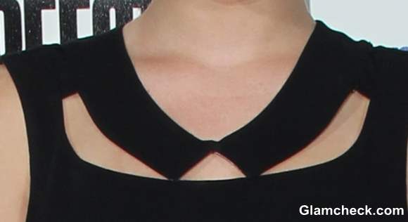 Neckline DIY Cut-out Peek-a-boo Collar