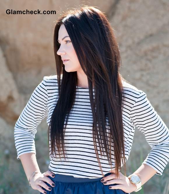 Rock the Look - Wearing striped top with short skirt