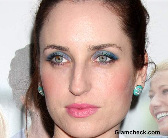 Pink blue makeup Zoe Lister-Jones 2013