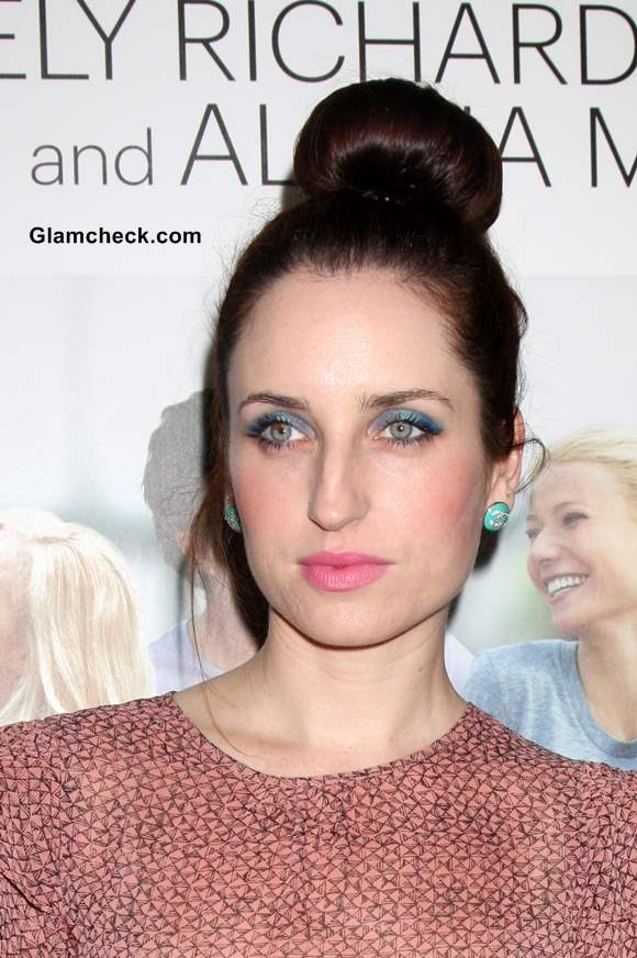 Top Ballerina Bun Zoe Lister-Jones 2013