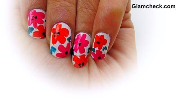 Tropical Nail Art DIY flowers