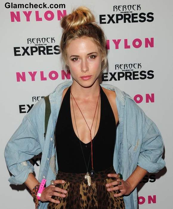 Gillian Zinser style inspiration How to Wea Denim with Animal Prints
