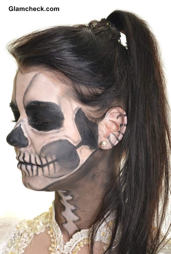 Skull Face Makeup Tutorial For Halloween