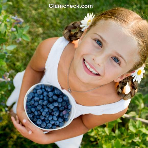 Cute Thanksgiving Hairstyle for Little Girls