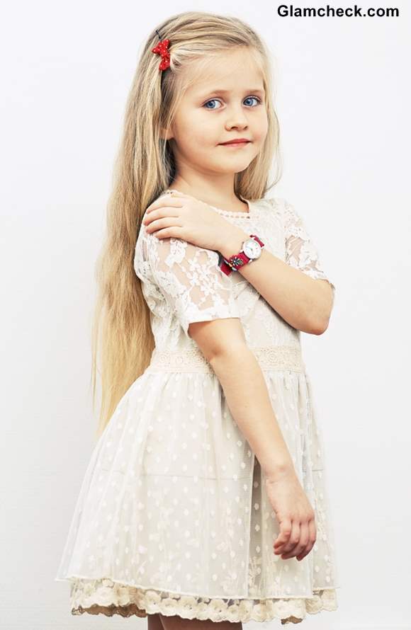 Everyday Side Pinned Hairstyle for Little Girls