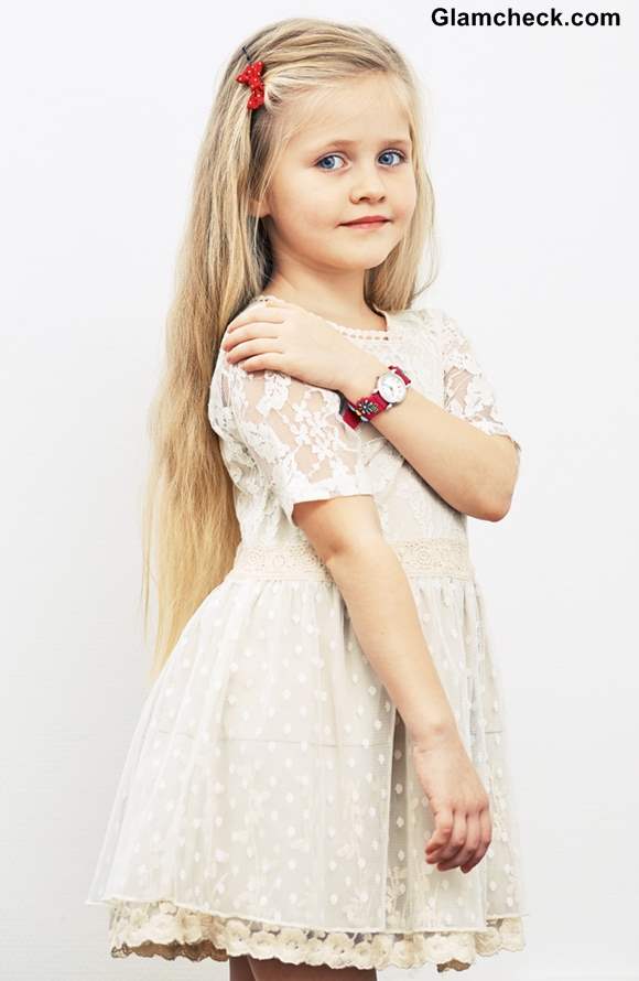 everyday side pinned hairstyle for little girls