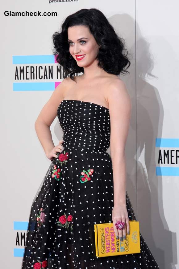 Take a look at how Katy Perry mixed polka dots with floral at AMA 2013